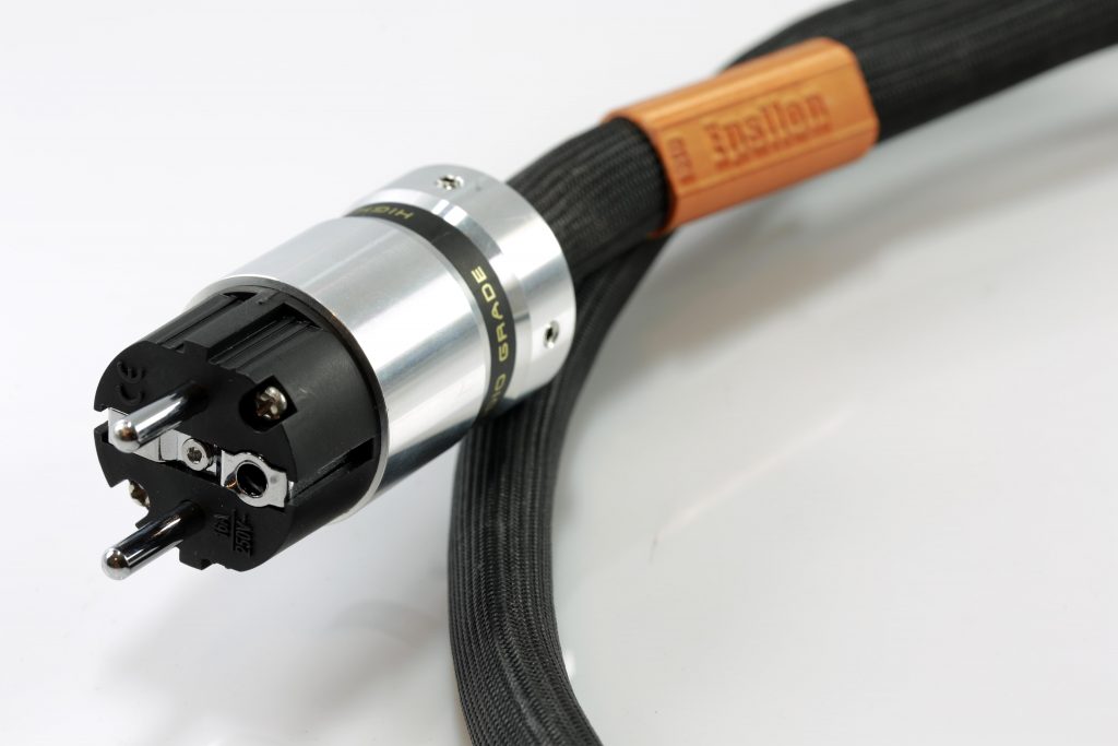 Epsilon secteur schuko power Odeion Cables (détail)