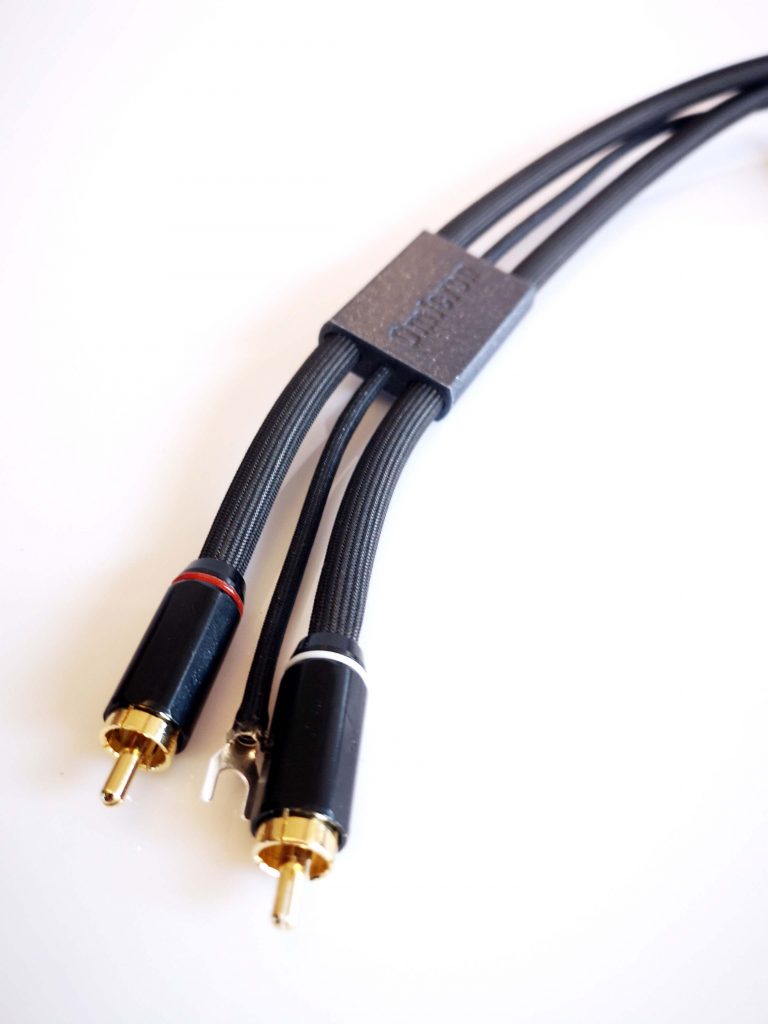 Omicron Phono RCA Odeion Cables (détail)