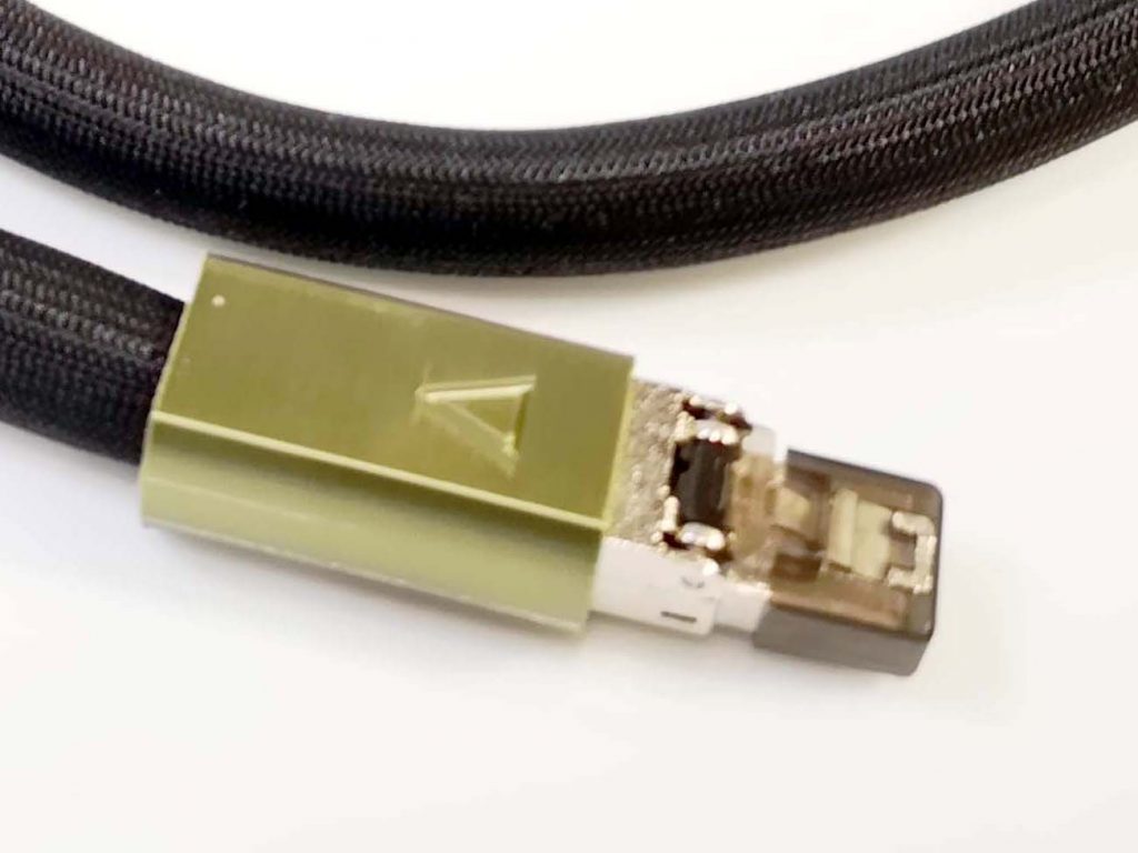 Delta Ethernet Numérique Digital  Odeion Cables (détail)